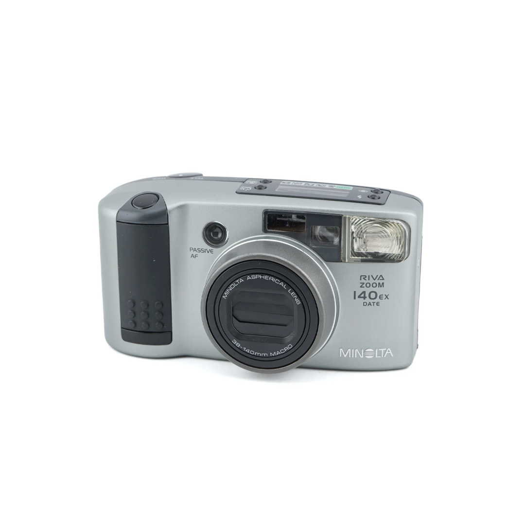 Minolta Riva Zoom 140EX Date - Kompaktowa Kamera Analogowa 35mm · zdjęcie główne
