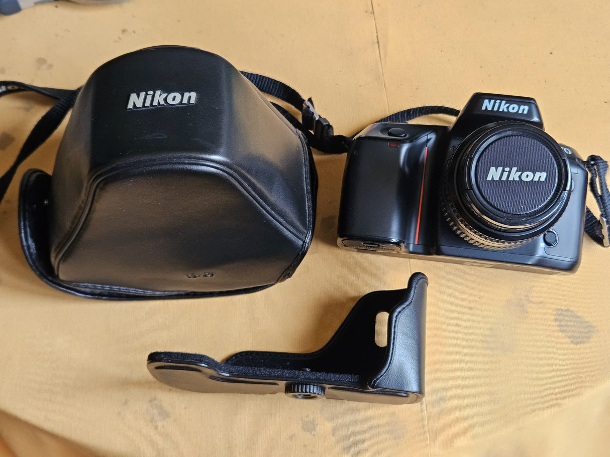 NikonF707cd39b5a-dd4e-4704-8323-ecca05d2e37f