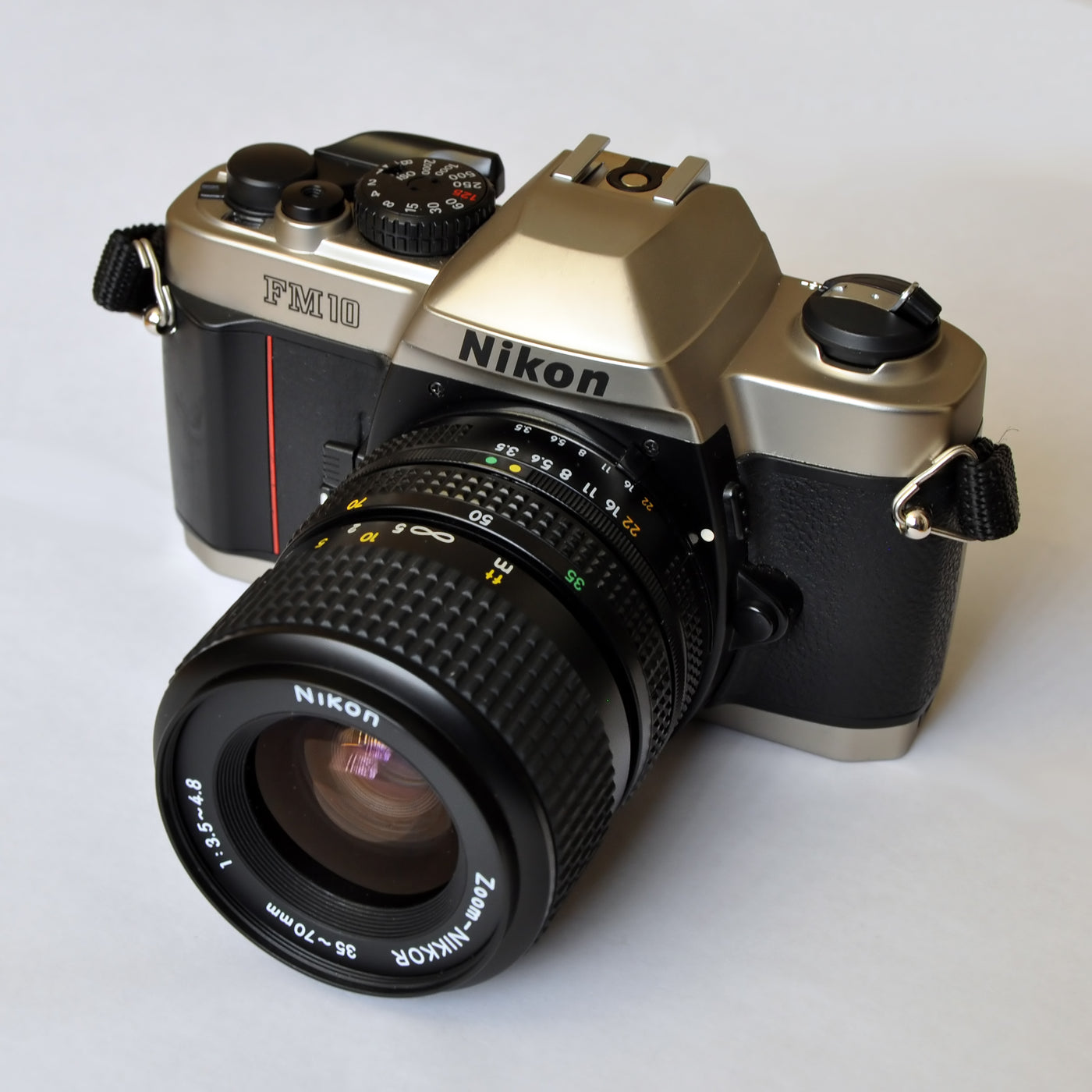 Nikon FM10 + Zoom-Nikkor 35-70mm f3.5-4.8 - SLR 35mm Film Camera · main image