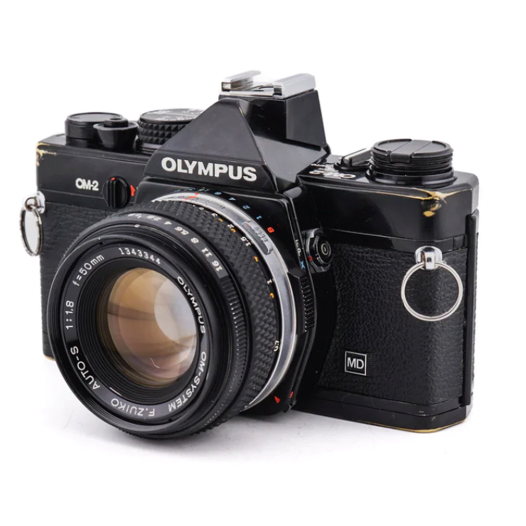 Olympus OM-2 + 50mm f1.8 F.Zuiko Auto-S - Klasyczny aparat SLR 35mm · zdjęcie główne