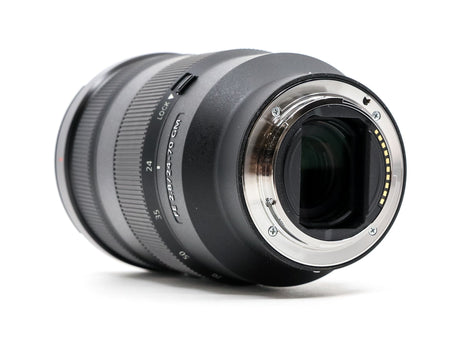 Sony FE 24-70mm f/2.8 GM - segunda mano - excelente estado - detalle 3 de 3 - SKU 3800303 - Camera Market
