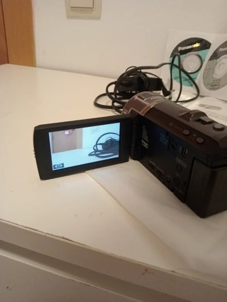 Panasonic Hc-v700162452d4-bfc1-4435-8892-5bb7dd0691ad