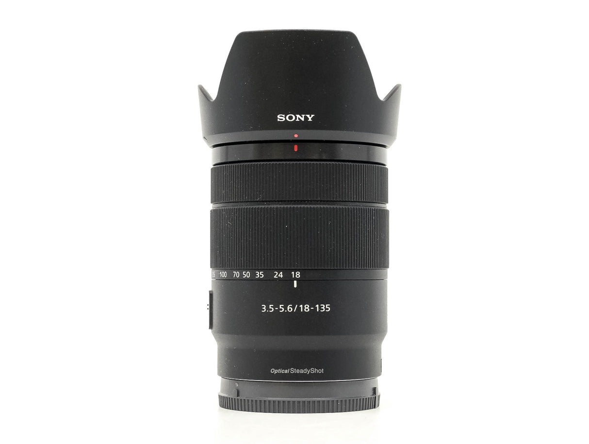 Sony E 18-135mm f/3.5-5.6 OSS