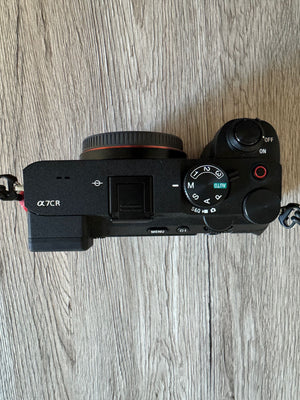 Sony A7CR7f795401-b3cb-4ba3-82bc-e44717acbb5b