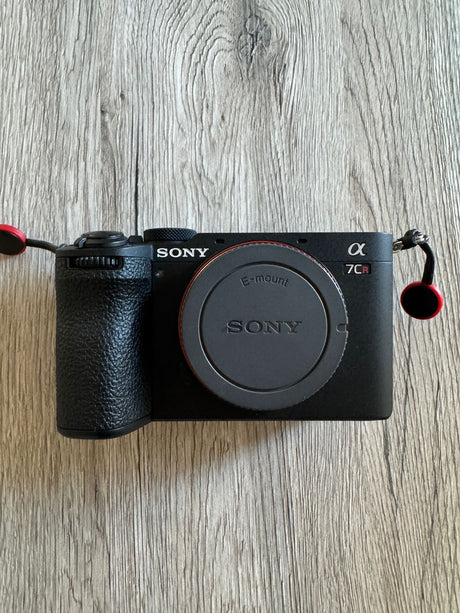 Sony A7CR7f795401-b3cb-4ba3-82bc-e44717acbb5b