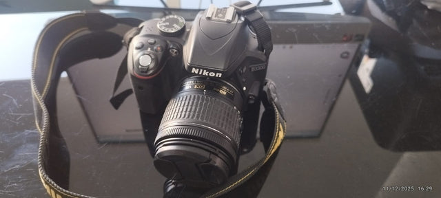 NIKOND330069d6d6e0-4210-4007-b799-7d2c0d880840