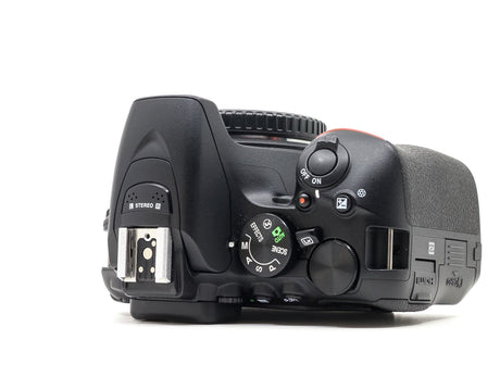 Nikon D5600 – Aparat cyfrowy DSLR