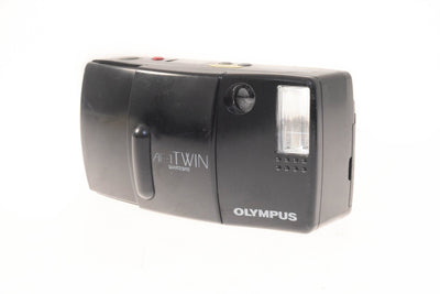 Olympus AF-1 Twin – Aparat fotograficzny z podwójnym obiektywem