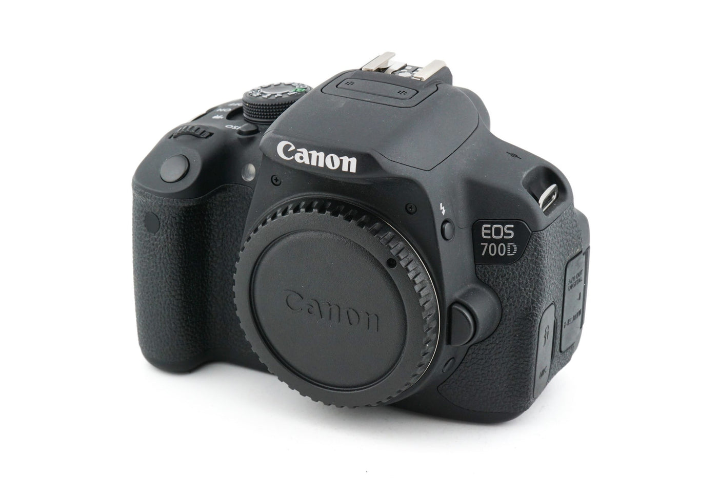 Canon EOS 700D  · main image