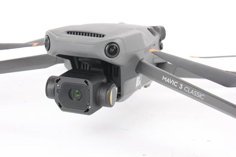 DJI Mavic 3 Pro Fly More Combo