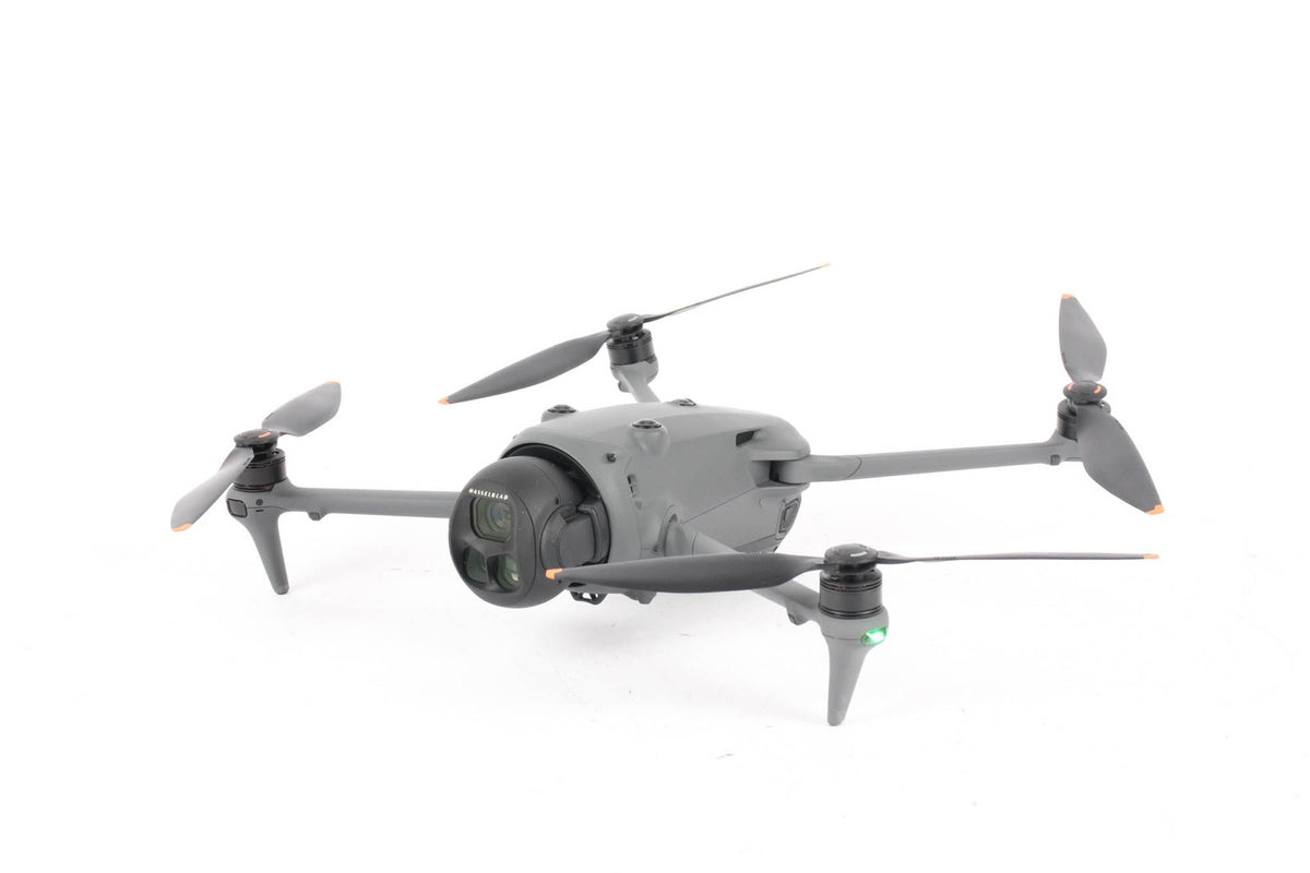 DJI Mavic 4 Pro 512GB Creator Combo with RC Pro 2 Controller · zdjęcie główne
