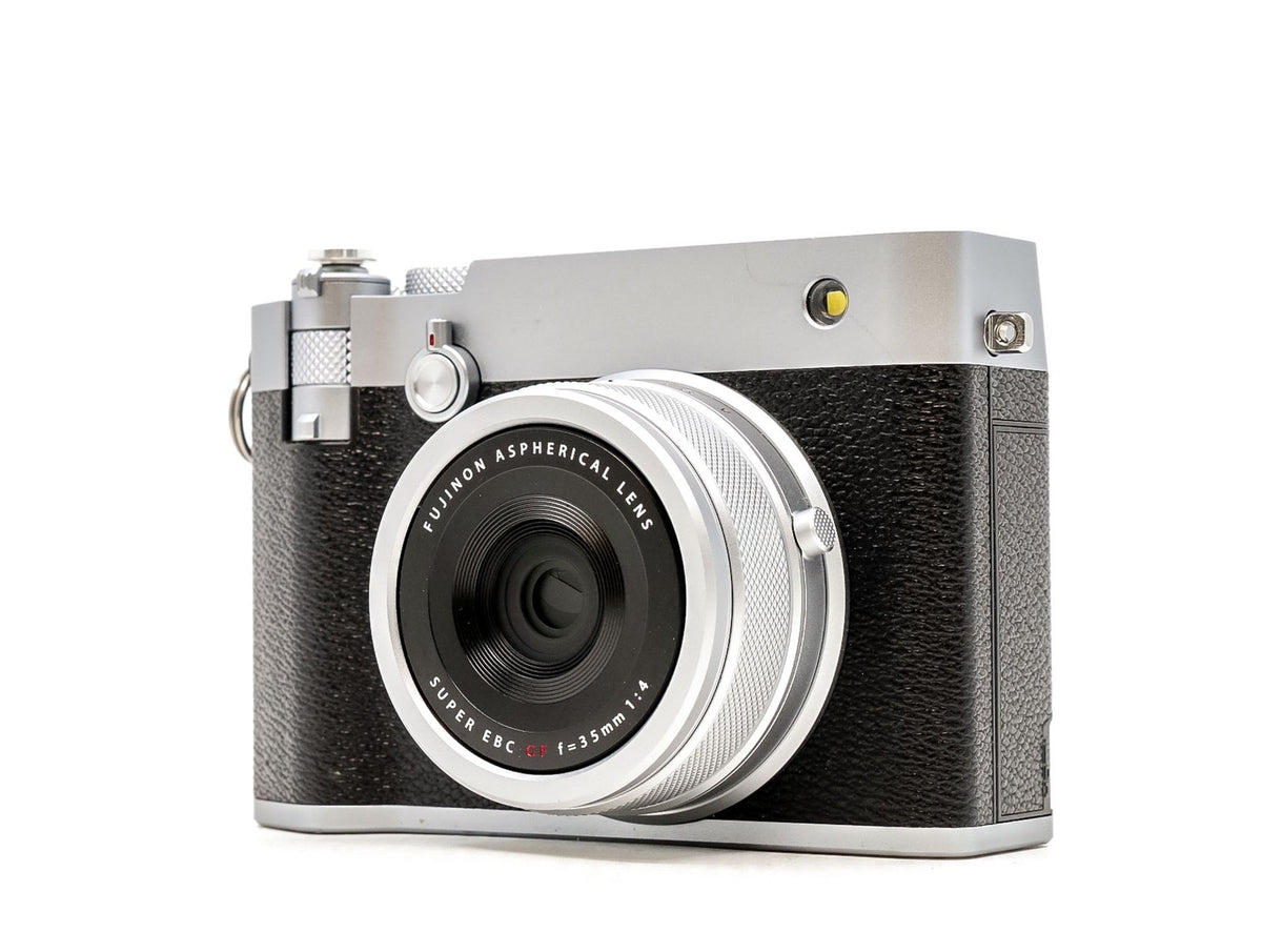 Fujifilm GFX100RF · zdjęcie główne