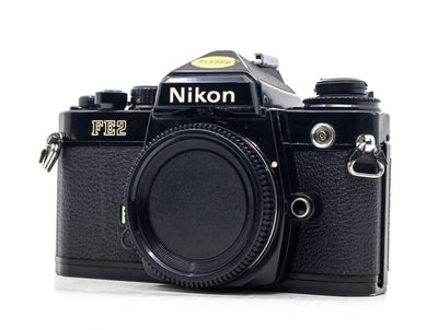 Nikon FE2 – Klasyczny Aparat Analogowy