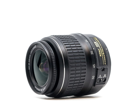 Nikon AF-S DX Nikkor 18-55mm f/3.5-5.6G ED II - segunda mano - excelente estado - detalle 3 de 4 - SKU 3714836 - Camera Marke