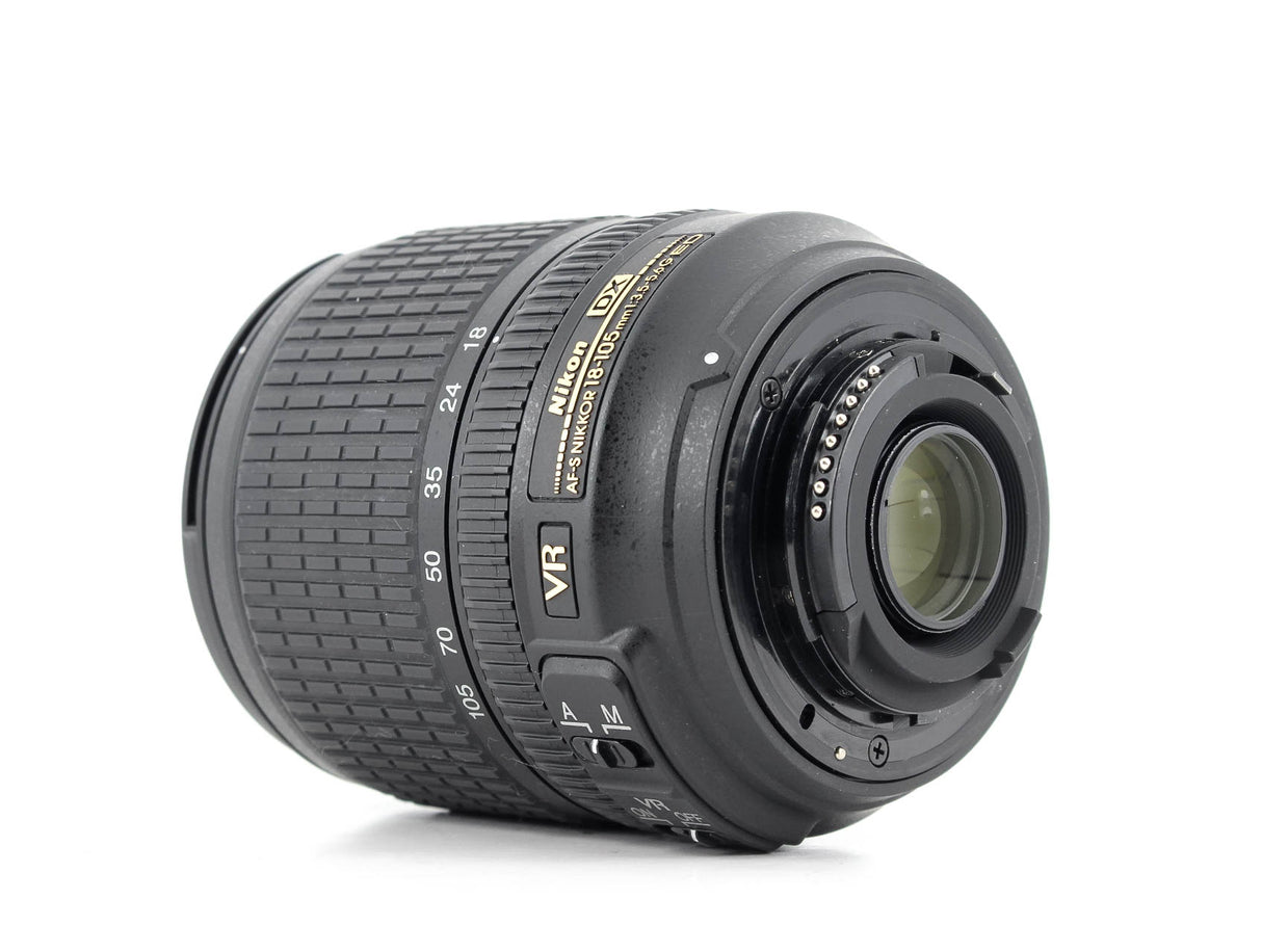 Nikon AF-S DX Nikkor 18-105mm f/3.5-5.6G ED VR - segunda mano - excelente estado - detalle 4 de 6 - SKU 3712365 - Camera Mark