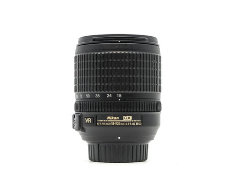 Nikon AF-S DX Nikkor 18-105mm f/3.5-5.6G ED VR - segunda mano - excelente estado - detalle 5 de 6 - SKU 3772987 - Camera Mark