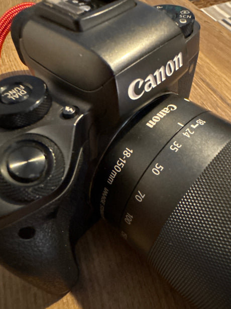 Cañón EOS M5e2ab3e68-c5fd-44d0-86c7-33bd7f1c35d6