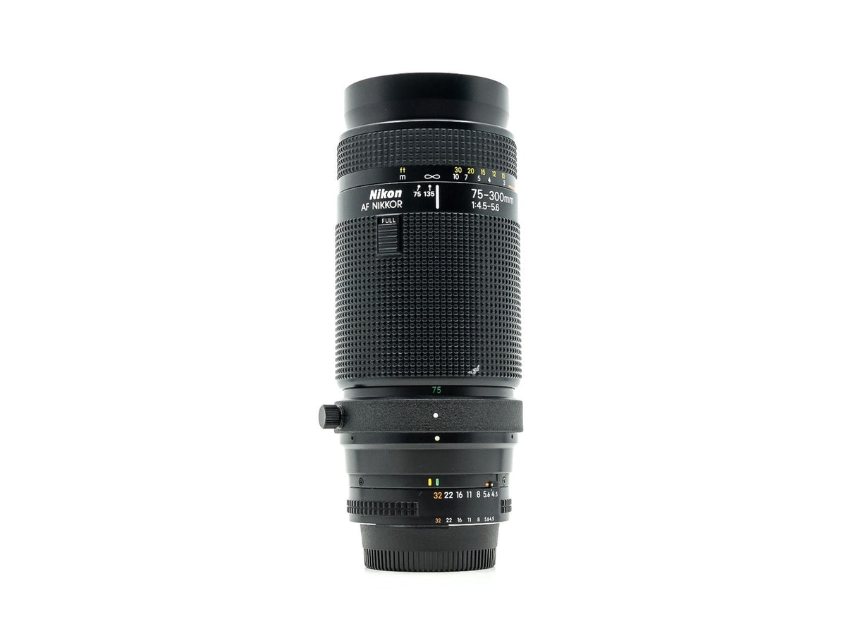 Nikon AF Nikkor 75-300mm f/4.5-5.6 · zdjęcie główne