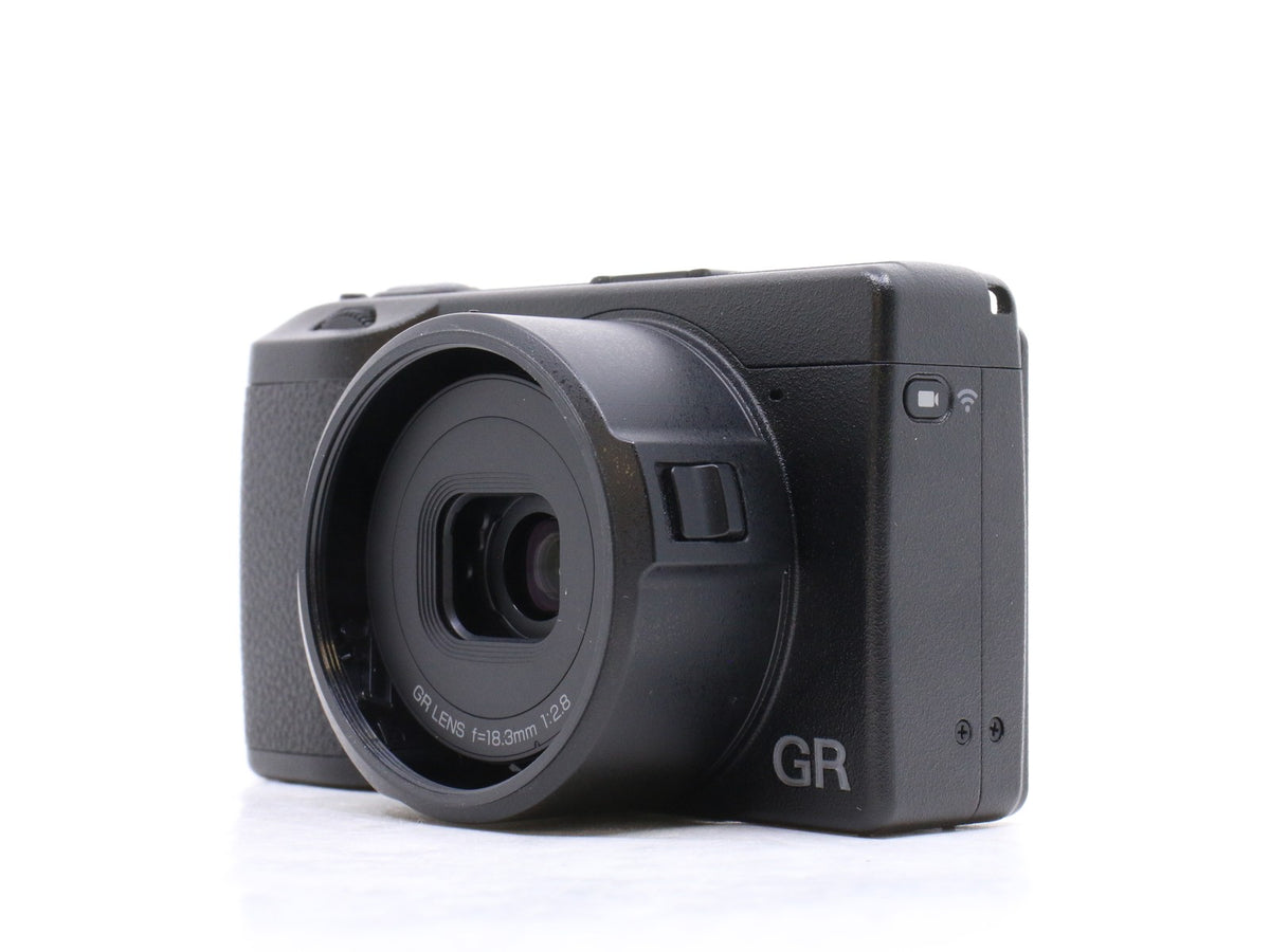Ricoh GR III HDF · zdjęcie główne