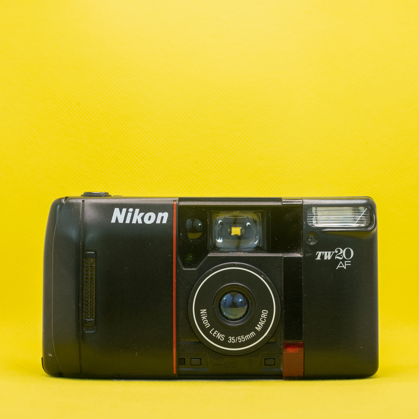 Nikon TW20 - Kompaktowy aparat na film 35mm · main image