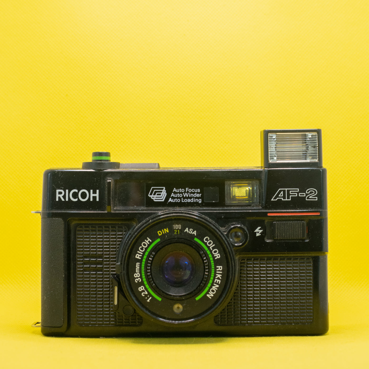 Ricoh AF2 - Aparat dalmierzowy na film 35mm · main image